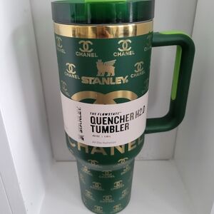 Stanley Green Quencher Tumbler
